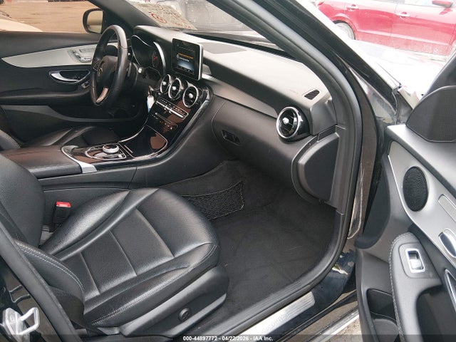 Продажа на аукционе авто 2018 Mercedes-benz C 300, vin: 55SWF4JB5JU235723, номер лота: 44897772