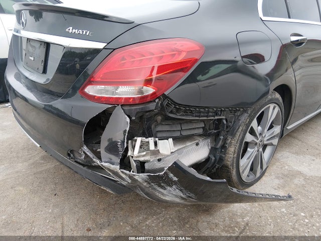 Продажа на аукционе авто 2018 Mercedes-benz C 300, vin: 55SWF4JB5JU235723, номер лота: 44897772