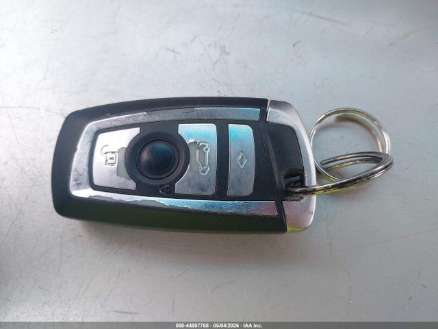 44897788 :رقم المزاد ، WBAFR9C51CDV58395 vin ، 2012 Bmw 550i مزاد بيع