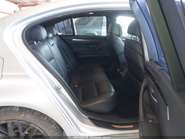 44897788 :رقم المزاد ، WBAFR9C51CDV58395 vin ، 2012 Bmw 550i مزاد بيع
