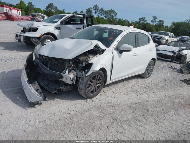 44897811 :رقم المزاد ، 3MYDLBJV3LY701285 vin ، 2020 Toyota Yaris Le مزاد بيع