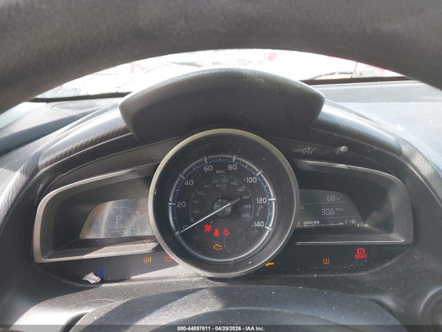 44897811 :رقم المزاد ، 3MYDLBJV3LY701285 vin ، 2020 Toyota Yaris Le مزاد بيع