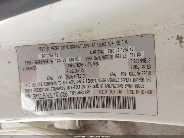 44897811 :رقم المزاد ، 3MYDLBJV3LY701285 vin ، 2020 Toyota Yaris Le مزاد بيع