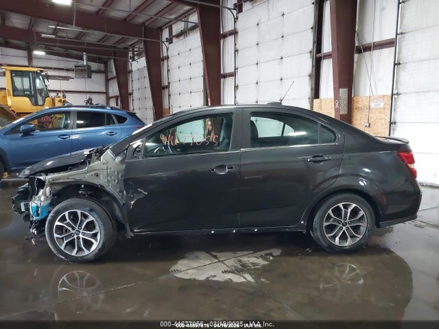 Chevrolet Sonic Lt Auto 2018 1G1JD5SH1J4128873 Image 15