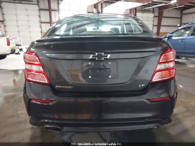 Chevrolet Sonic Lt Auto 2018 1G1JD5SH1J4128873 Image 17
