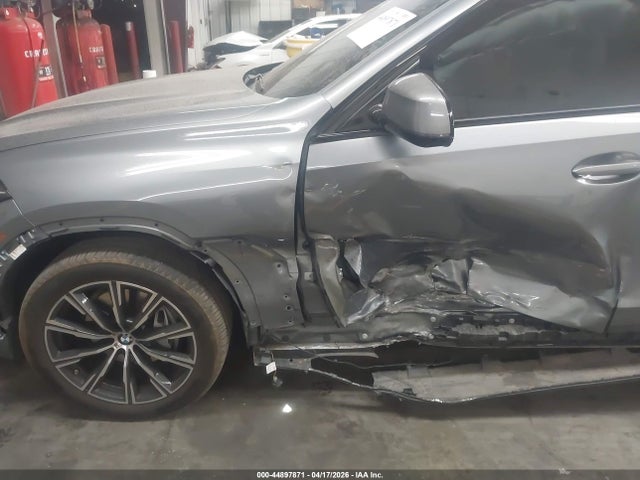 2025 Bmw X6 Xdrive40i მანქანა იყიდება აუქციონზე, vin: 5UX33EX04S9Z02218, აუქციონის ნომერი: 44897871