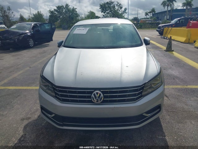 Продаж на аукціоні авто 2018 Volkswagen Passat 2.0t R-line/2.0t S, vin: 1VWAA7A35JC022270, номер лоту: 44897872