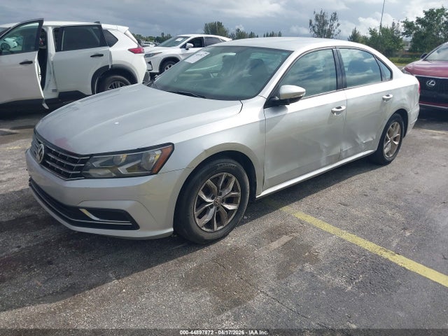 Продаж на аукціоні авто 2018 Volkswagen Passat 2.0t R-line/2.0t S, vin: 1VWAA7A35JC022270, номер лоту: 44897872