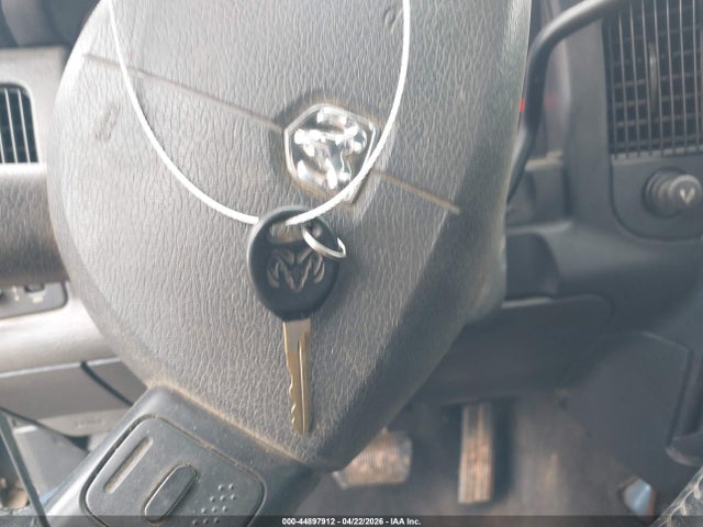 44897912 :رقم المزاد ، 1D7HA18N14S567369 vin ، 2004 Dodge Ram 1500 Slt/laramie مزاد بيع