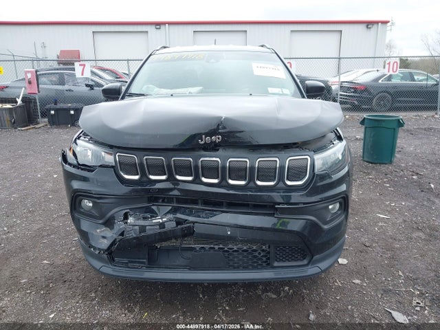 2022 Jeep Compass Latitude 4x4 მანქანა იყიდება აუქციონზე, vin: 3C4NJDBB1NT208102, აუქციონის ნომერი: 44897918