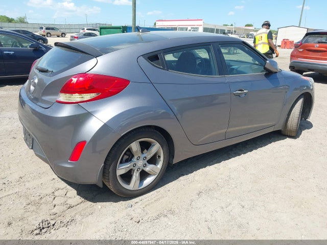 Aukcja sprzedaży 2014 Hyundai Veloster Base W/black, vin: KMHTC6AD5EU185408, numer aukcji: 44897947