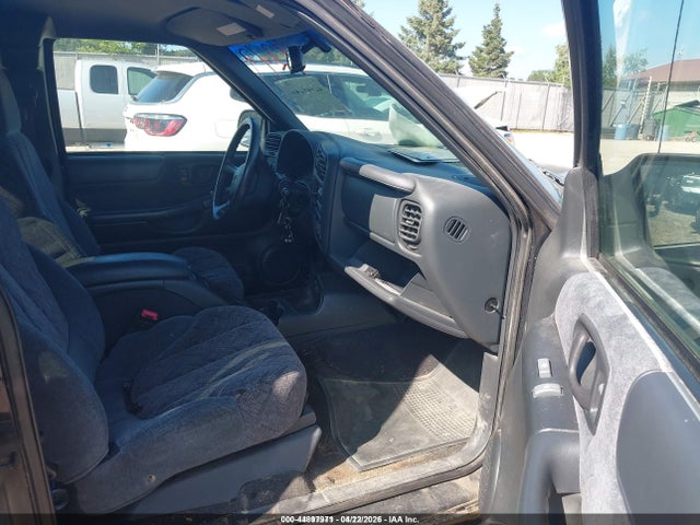 44897971 :رقم المزاد ، 1GTDT19W5Y8130066 vin ، 2000 Gmc Sonoma Sls مزاد بيع