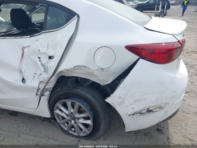 44898020 :رقم المزاد ، 3MZBM1V72FM230019 vin ، 2015 Mazda Mazda3 I Touring مزاد بيع