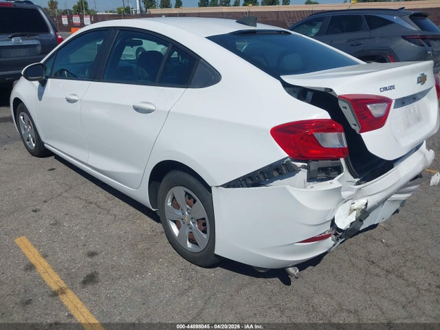 1G1BC5SM4H7198882 Chevrolet Cruze Ls Auto