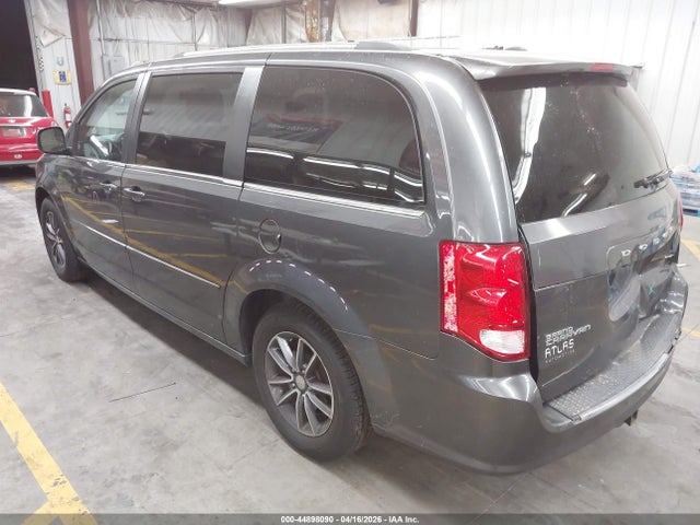 Продажа на аукционе авто 2017 Dodge Grand Caravan Sxt, vin: 2C4RDGCG1HR670851, номер лота: 44898090