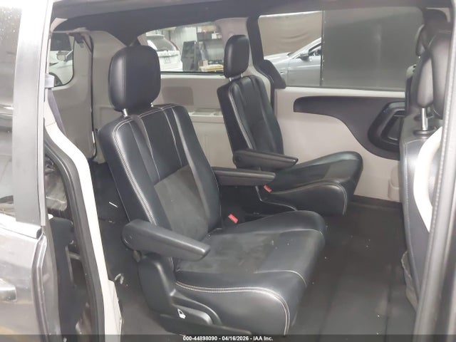 Продажа на аукционе авто 2017 Dodge Grand Caravan Sxt, vin: 2C4RDGCG1HR670851, номер лота: 44898090
