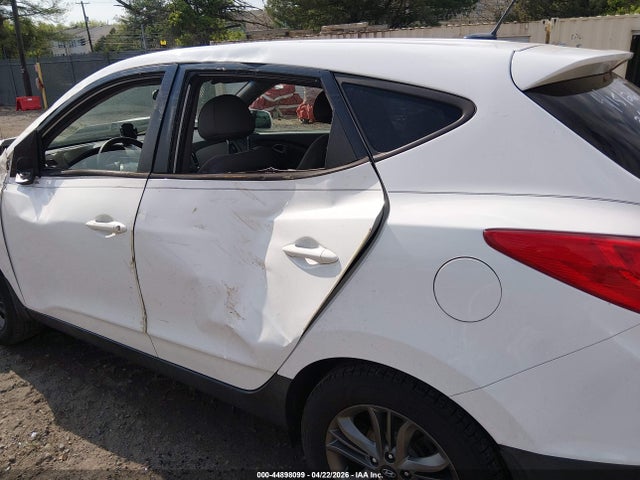 2015 Hyundai Tucson Gls მანქანა იყიდება აუქციონზე, vin: KM8JT3AF1FU061029, აუქციონის ნომერი: 44898099