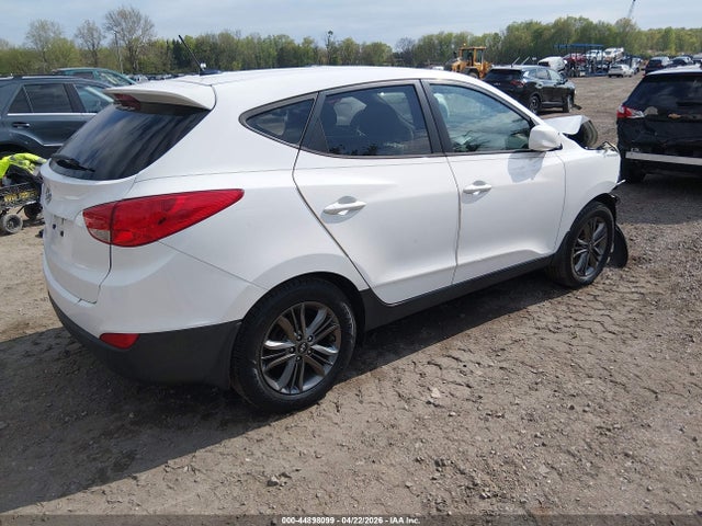 Продажа на аукционе авто 2015 Hyundai Tucson Gls, vin: KM8JT3AF1FU061029, номер лота: 44898099