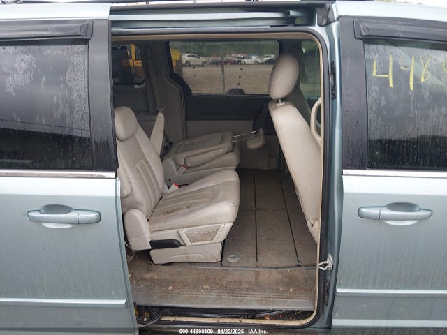 2008 Chrysler Town & Country Touring მანქანა იყიდება აუქციონზე, vin: 2A8HR54P08R776264, აუქციონის ნომერი: 44898109