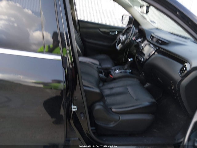 44898113 :رقم المزاد ، JN1BJ1CP0KW522330 vin ، 2019 Nissan Rogue Sport Sl مزاد بيع