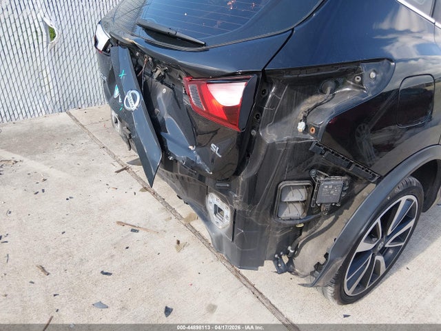 44898113 :رقم المزاد ، JN1BJ1CP0KW522330 vin ، 2019 Nissan Rogue Sport Sl مزاد بيع