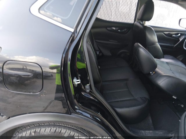 44898113 :رقم المزاد ، JN1BJ1CP0KW522330 vin ، 2019 Nissan Rogue Sport Sl مزاد بيع