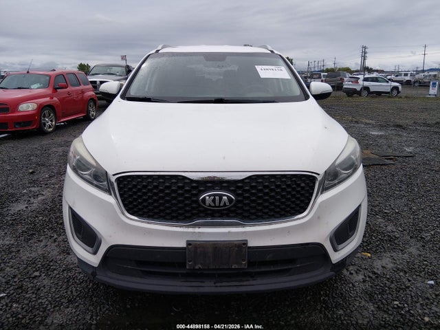 44898158 :رقم المزاد ، 5XYPGDA58HG291834 vin ، 2017 Kia Sorento 3.3l Lx مزاد بيع