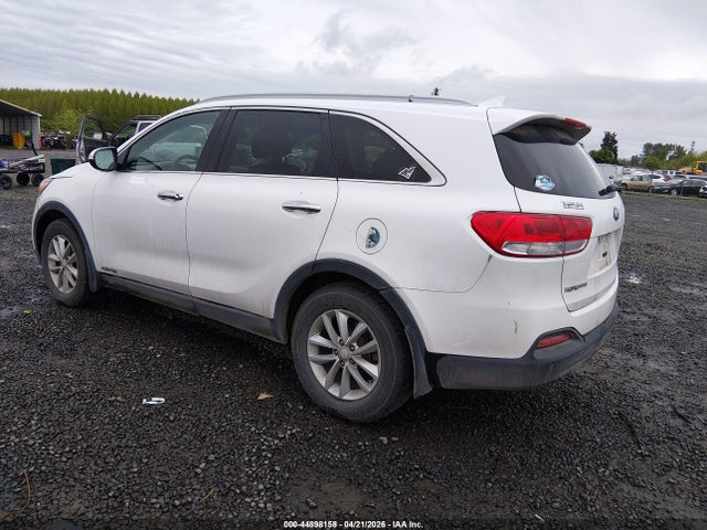 44898158 :رقم المزاد ، 5XYPGDA58HG291834 vin ، 2017 Kia Sorento 3.3l Lx مزاد بيع