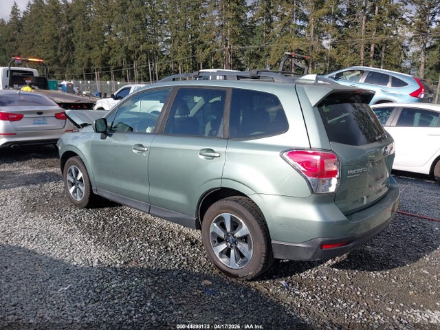 JF2SJAEC8HH584855 Subaru Forester 2.5i Premium