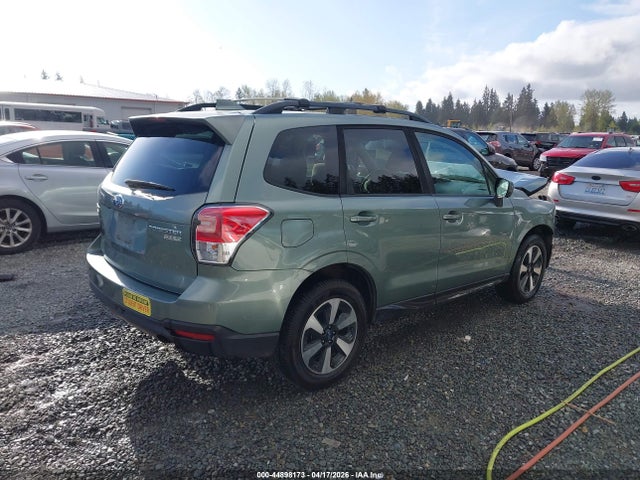 JF2SJAEC8HH584855 Subaru Forester 2.5i Premium