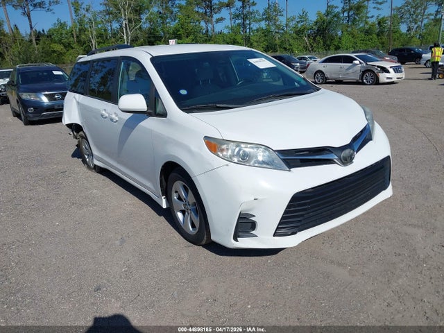 2019 TOYOTA SIENNA 5TDKZ3DC5KS979471