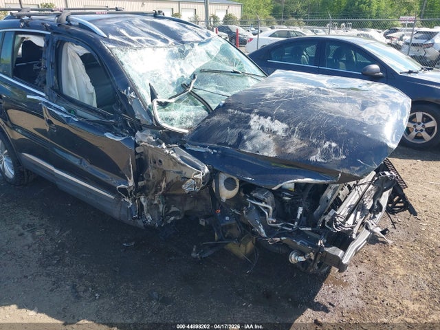 Продаж на аукціоні авто 2012 Volkswagen Tiguan Se, vin: WVGAV7AX9CW589220, номер лоту: 44898202