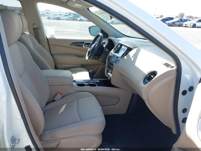 44898215 :رقم المزاد ، 5N1DR2MN9HC603494 vin ، 2017 Nissan Pathfinder S مزاد بيع