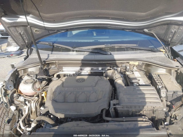 Продаж на аукціоні авто 2019 Volkswagen Tiguan 2.0t Se/2.0t Sel/2.0t Sel R-line/2.0t Sel R-line Black, vin: 3VV3B7AX8KM155196, номер лоту: 44898229