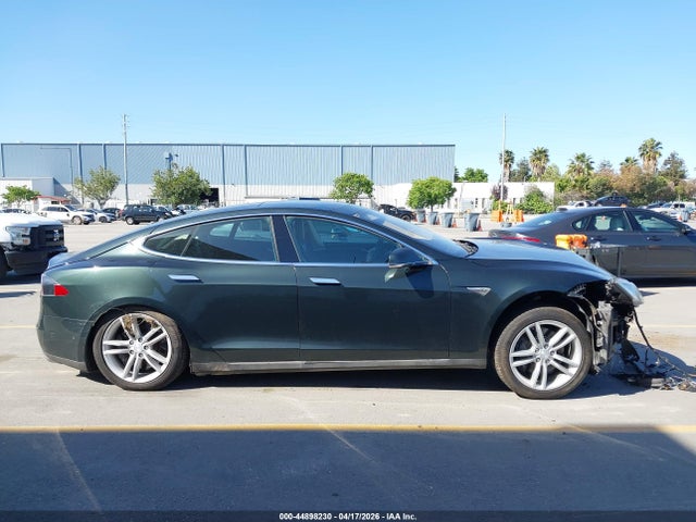 Tesla Model S P85 2014 5YJSA1H17EFP53722 Image 14