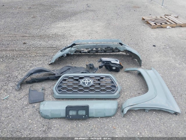 2022 Toyota Tacoma Trd Sport მანქანა იყიდება აუქციონზე, vin: 3TYCZ5AN4NT090644, აუქციონის ნომერი: 44898231