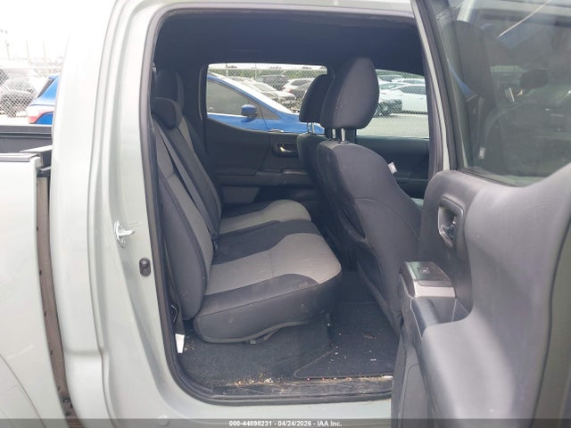 2022 Toyota Tacoma Trd Sport მანქანა იყიდება აუქციონზე, vin: 3TYCZ5AN4NT090644, აუქციონის ნომერი: 44898231