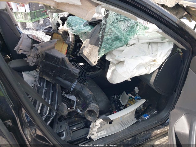 44898251 :رقم المزاد ، 1VWBT7A32HC076229 vin ، 2017 Volkswagen Passat 1.8t Se مزاد بيع