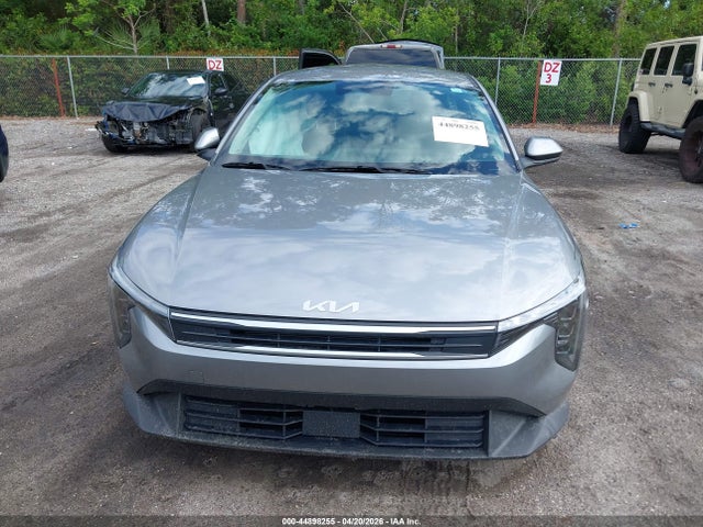 2025 Kia K4 Lxs მანქანა იყიდება აუქციონზე, vin: 3KPFT4DE0SE091862, აუქციონის ნომერი: 44898255