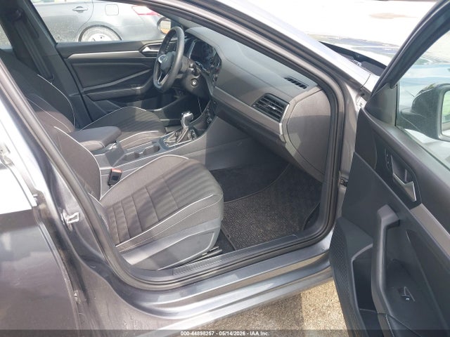 Продаж на аукціоні авто 2023 Volkswagen Jetta 1.5t Sport, vin: 3VWBM7BU1PM037147, номер лоту: 44898257