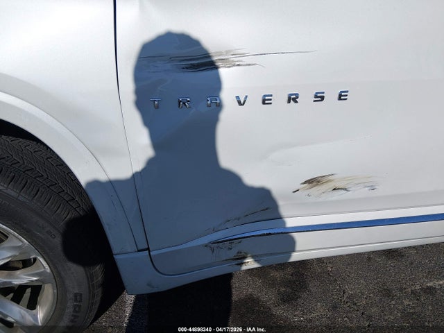 2021 Chevrolet Traverse Awd High Country მანქანა იყიდება აუქციონზე, vin: 1GNEVNKW7MJ233371, აუქციონის ნომერი: 44898340