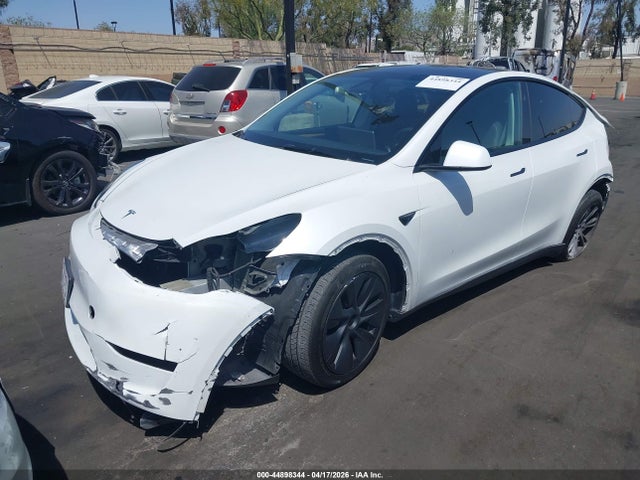 Продаж на аукціоні авто 2024 Tesla Model Y Long Range Single Motor Rear-wheel Drive/rwd, vin: 7SAYGDED8RF109082, номер лоту: 44898344