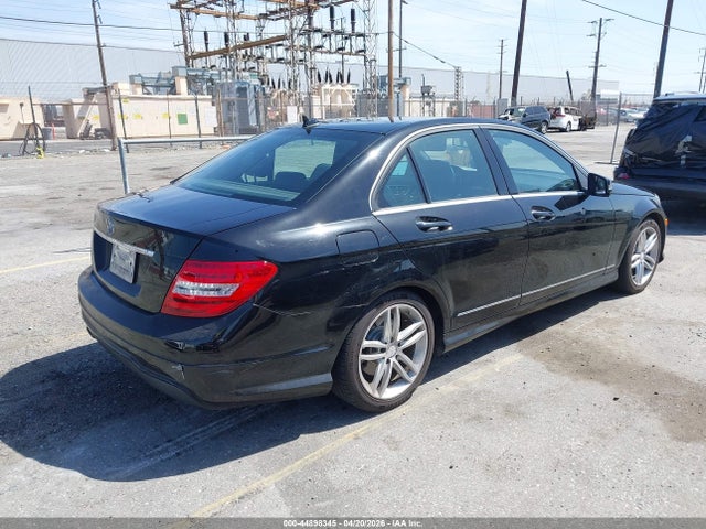 WDDGF4HB5ER311071 Mercedes-Benz C 250 Sport