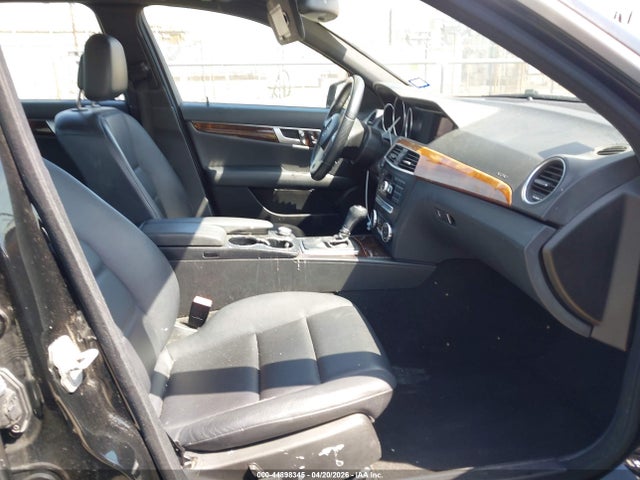 WDDGF4HB5ER311071 Mercedes-Benz C 250 Sport