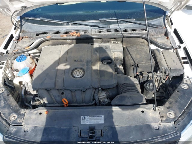 44898347 :رقم المزاد ، 3VWDZ7AJ5BM388864 vin ، 2011 Volkswagen Jetta 2.5l Se مزاد بيع