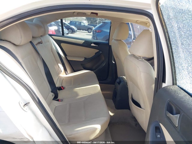 44898347 :رقم المزاد ، 3VWDZ7AJ5BM388864 vin ، 2011 Volkswagen Jetta 2.5l Se مزاد بيع