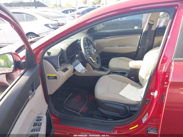KMHD74LF0HU392093 Hyundai ELANTRA SE