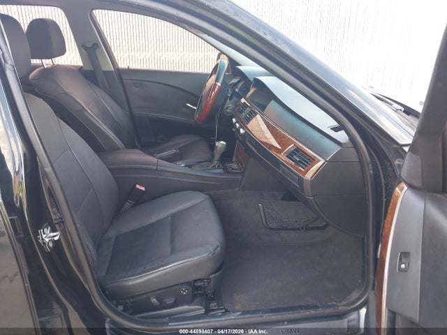 Продажа на аукционе авто 2007 Bmw 525xi, vin: WBANF33517CW70398, номер лота: 44898407