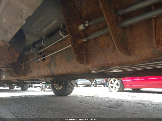 1GCVKREC6EZ300121 Chevrolet Silverado 1500 1lt