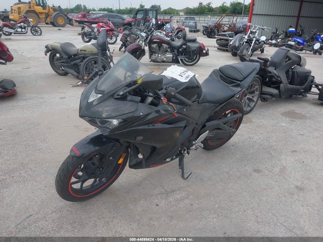 MH3RH06Y6FK007675 Yamaha YZFR3